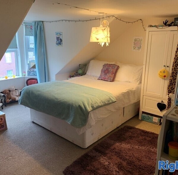 Freehold Retail Business with 3 Bedroom Flat and Outbuildings Photo 4