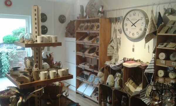 Attractive Gift Shop in historic town of Maldon set in the prime location of The Kings Head Centre. Photo 3