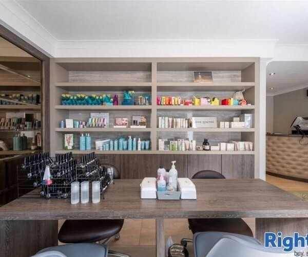 Health & Beauty Salon - Fife Photo 3