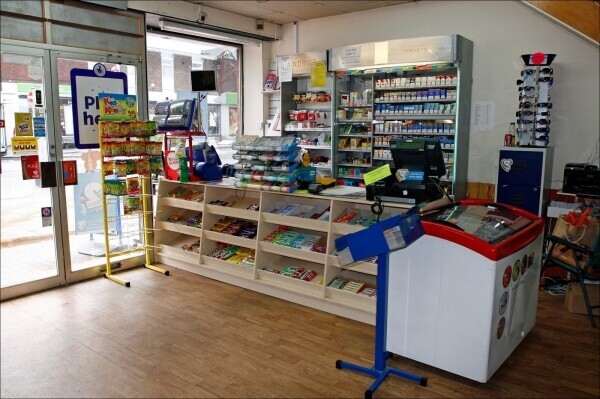 Newsagents with unexploited Off-Licence, amidst affluent residential suburb, outskirts of Poole. Photo 3