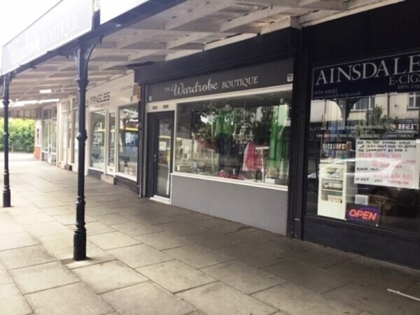 Electronic Cigarette Shop For Sale Southport Merseyside Photo 3