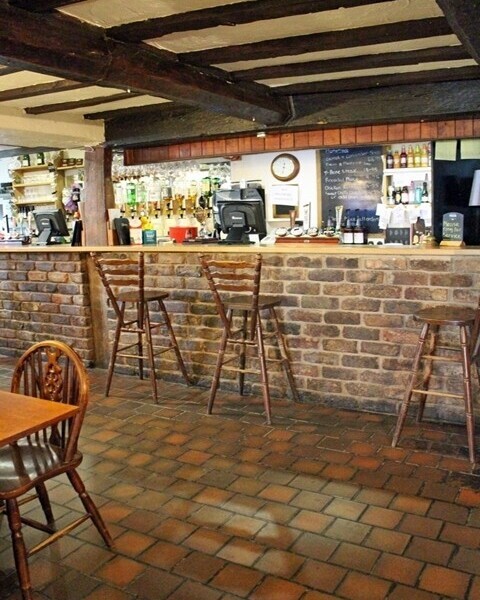 HISTORIC VILLAGE INN ON POWYS/SHROPSHIRE BORDERS WITH 10 ENSUITE LETTING ROOMS Photo 3