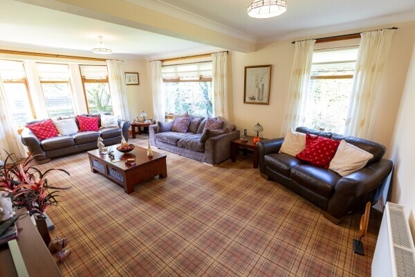 UNDER OFFER - Profitable Boarding Kennels with Superb Family Home in 2.5 acres, Central Scotland Photo 3