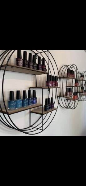 Well established nail bar and beauty rooms for sale in Rossett, Wrexham Photo 3