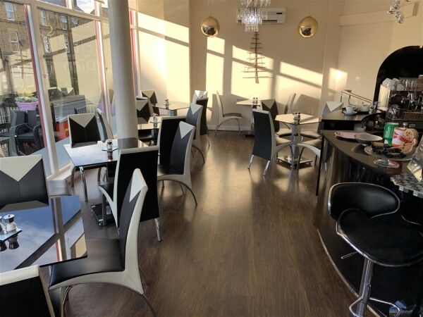 STYLISH LICENSED COFFEE SHOP & BISTRO IN HARROGATE TOWN CENTRE