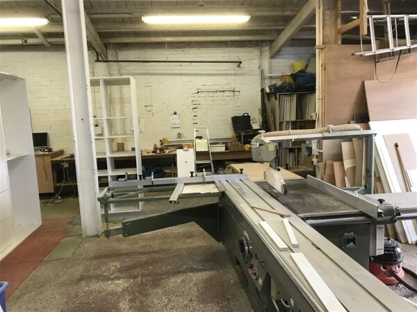 DESIGNER KITCHEN & BATHROOM MANUFACTURING COMPANY IN SOUTH MANCHESTER