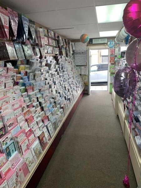 FREEHOLD RETAIL GIFTS/CARDS BALLOONS & PARTY SUPPLIES IN SWANSEA SUBURB FREEHOLD RETAIL GIFTS/CARDS BALLOONS & PARTY SUPPLIES IN SWANSEA SUBURB