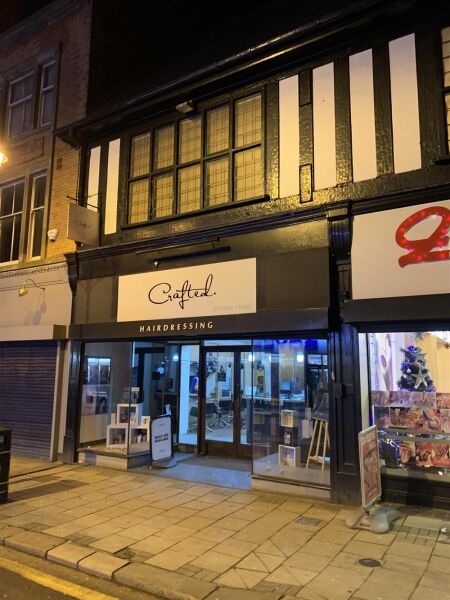 STYLISH HAIR & BEAUTY SALON IN CHESTERFIELD TOWN CENTRE