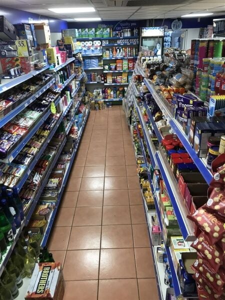 POPULAR LICENSED CONVENIENCE STORE IN GRIMSBY SUBURB POPULAR LICENSED CONVENIENCE STORE IN GRIMSBY SUBURB