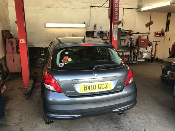 FREEHOLD QUALITY USED AUTO SALES & REPAIRS CENTRE WITH PRIVATE APARTMENT IN MERTHYR TYDFIL FREEHOLD QUALITY USED AUTO SALES & REPAIRS CENTRE WITH PRIVATE APARTMENT IN MERTHYR TYDFIL