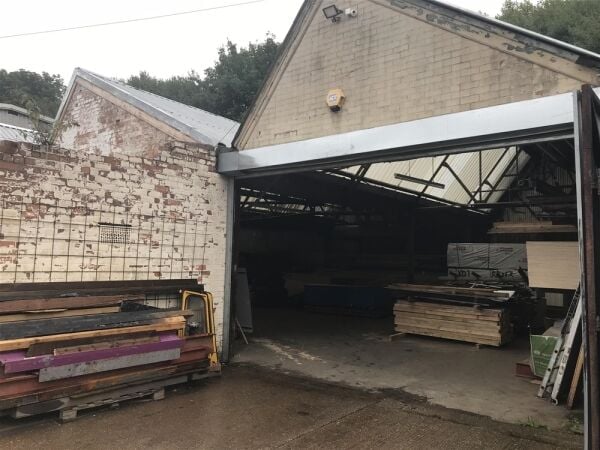 INDEPENDENT TIMBER MERCHANT IN BIRMINGHAM SUBURB INDEPENDENT TIMBER MERCHANT IN BIRMINGHAM SUBURB