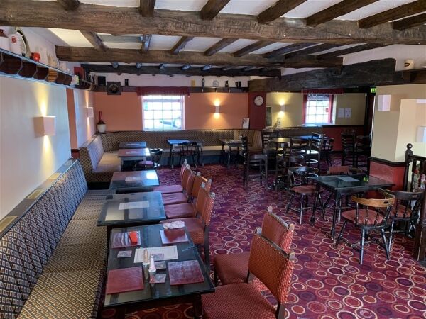 CHARMING FREE OF TIE VILLAGE PUBLIC HOUSE & RESTAURANT NEAR DONCASTER