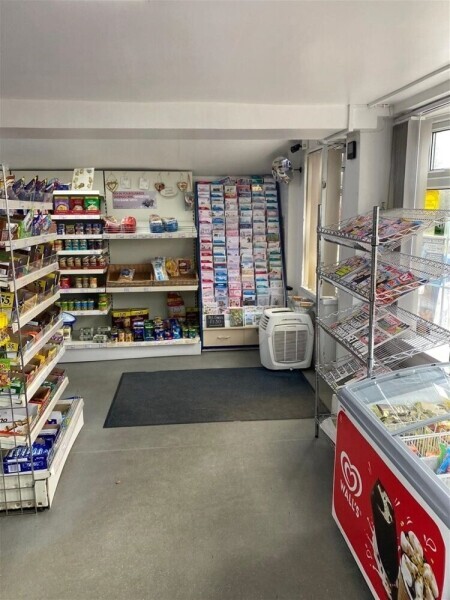CHARMING FREEHOLD VILLAGE POST OFFICE & STATIONERS WITH FAMILY HOME NEAR BOSTON Photo 3
