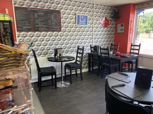 VILLAGE LICENSED DAYTIME COFFEE SHOP & BISTRO NEAR BRIGHOUSE