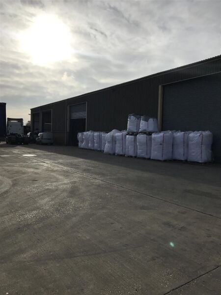 LONG ESTABLISHED FREEHOLD ROAD HAULAGE COMPANY IN LINCOLNSHIRE LONG ESTABLISHED FREEHOLD ROAD HAULAGE COMPANY IN LINCOLNSHIRE