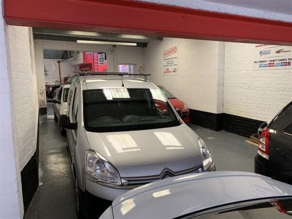 QUALITY USED AUTO SALES BUSINESS IN BRIDLINGTON