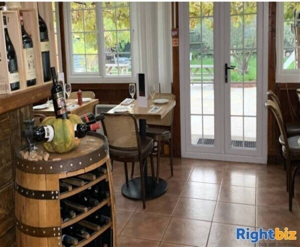 LEASEHOLD LICENSED ITALIAN FINE DINING RESTAURANT & HOTEL IN AFFLUENT BERKSHIRE VILLAGE Photo 3