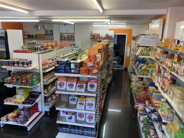 BRITISH & ASIAN CONVENIENCE STORE IN SHEFFIELD SUBURB BRITISH & ASIAN CONVENIENCE STORE IN SHEFFIELD SUBURB