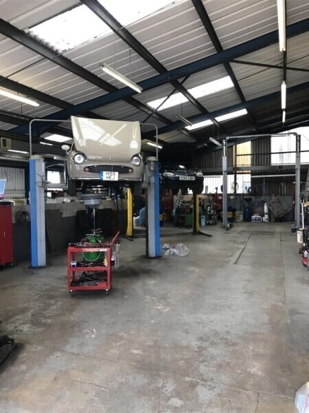 THRIVING MOT TESTING & REPAIRS CENTRE IN TOWCESTER
