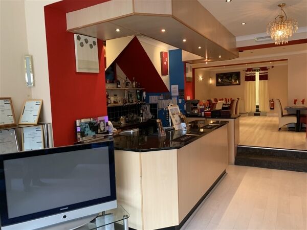 IMPRESSIVE FREEHOLD LICENSED INDIAN RESTAURANT IN MILFORD HAVEN TOWN CENTRE IMPRESSIVE FREEHOLD LICENSED INDIAN RESTAURANT IN MILFORD HAVEN TOWN CENTRE