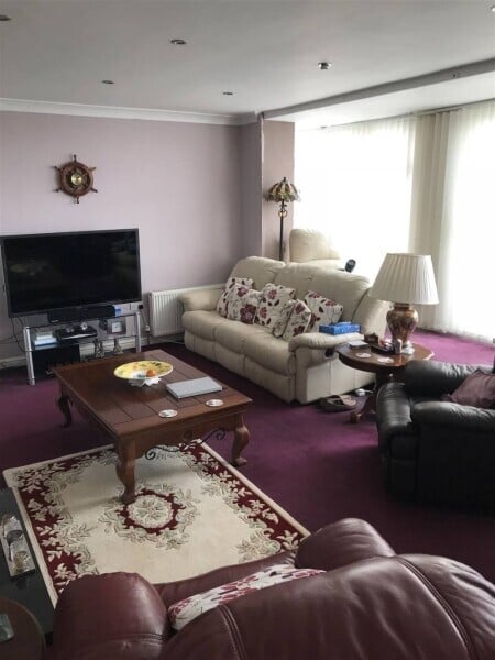 FREEHOLD AMUSEMENT ARCADE WITH STYLISH PRIVATE APARTMENT ON GREAT YARMOUTH SEAFRONT Photo 3