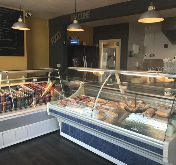 FREEHOLD SANDWICH BAR WITH PRIVATE APARTMENT IN KIRKBY IN ASHFIELD Photo 3
