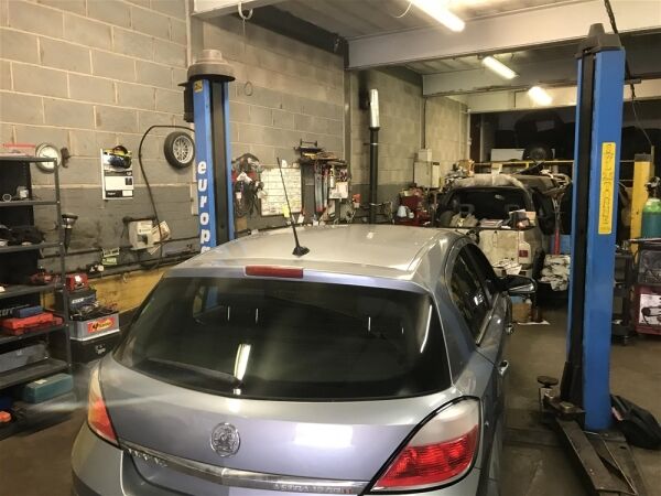 GENERAL AUTO REPAIRS CENTRE IN BOLTON GENERAL AUTO REPAIRS CENTRE IN BOLTON