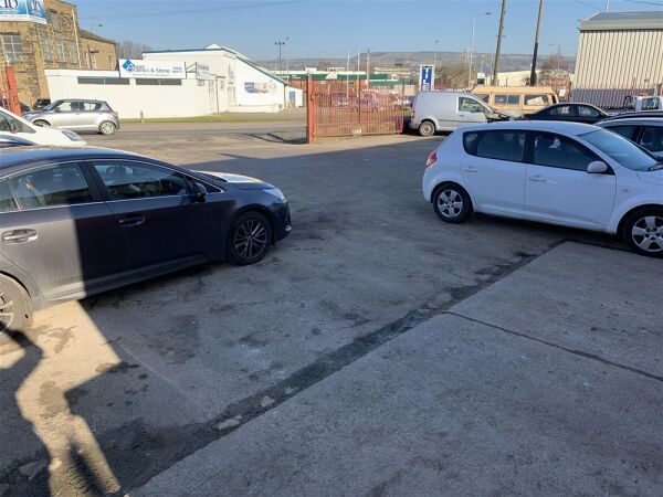 FREEHOLD GARAGE REPAIRS/BREAKDOWN RECOVERY & QUALITY USED AUTO SALES CENTRE IN KEIGHLEY FREEHOLD GARAGE REPAIRS/BREAKDOWN RECOVERY & QUALITY USED AUTO SALES CENTRE IN KEIGHLEY