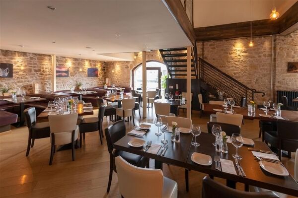 STUNNING TOWN CENTRE LICENSED ITALIAN RESTAURANT IN THE CENTRAL LOWLANDS OF SCOTLAND STUNNING TOWN CENTRE LICENSED ITALIAN RESTAURANT IN THE CENTRAL LOWLANDS OF SCOTLAND