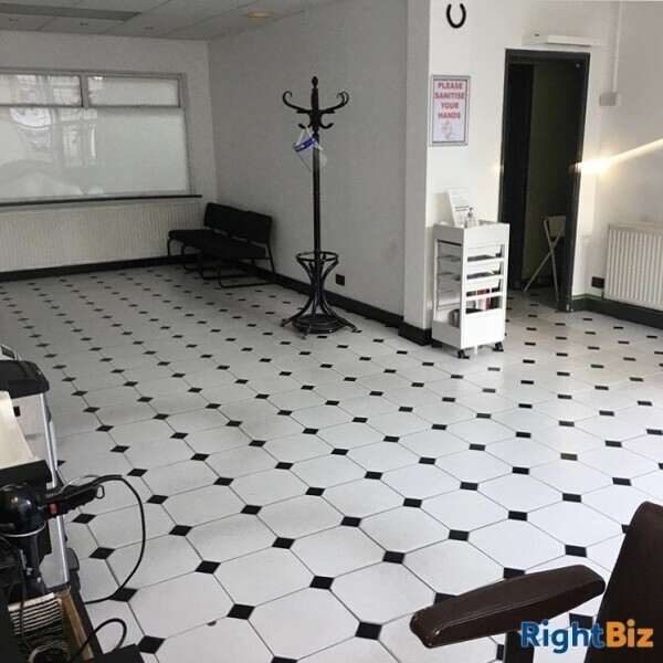 Barbershop For Sale in Cheam Surrey Photo 4