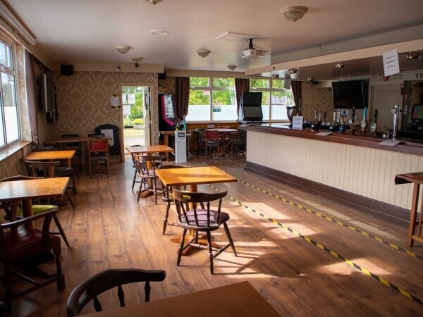 HAMPSHIRE - PURPOSE BUILT COMMUNITY PUB Photo 3