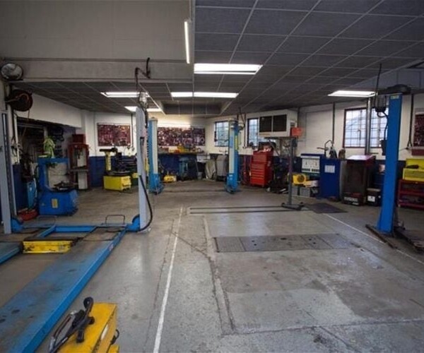 MOT Test Station- Gwynedd Photo 3