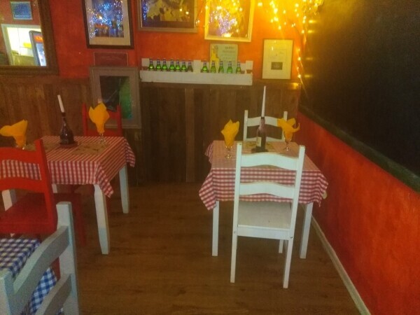 Pizza pasta takeaway diner Photo 3