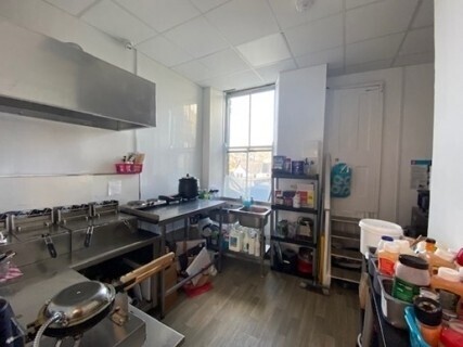 Stunning Fully Refurbished Ice Cream, Dessert and Takeaway Business in Dunblane Photo 3