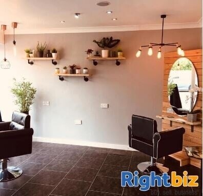 Popular Hair Salon near Newton Abbot with plenty of room for expansion Photo 3
