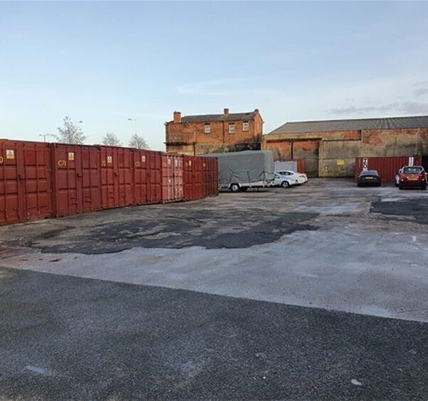 LARGE SECURE STORAGE, OFFICE LETS & COMMERCIAL PARKING FACILITY - WIRRAL Photo 3