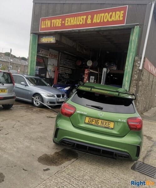 Big Garage For sale in North Wales Pwllheli Photo 3