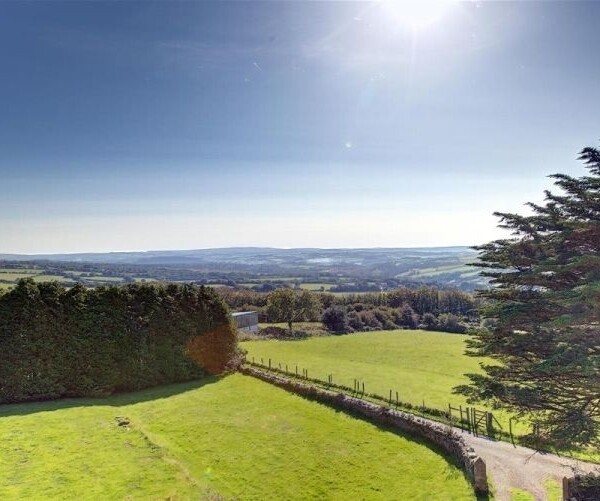 18 Acres, Kennels, Cattery and Pet Cremation service - Cornwall Photo 3