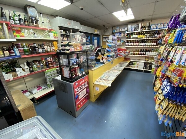Convenience Store and Off Licence in Town Centre of North Shields with Council Rent Photo 3