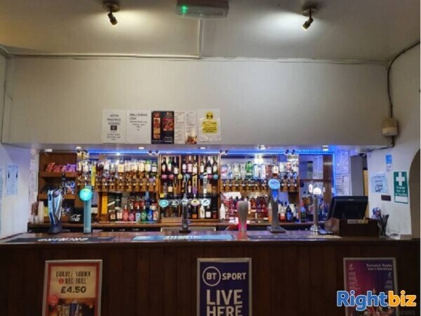 Newly established Free of Ties public house Photo 3