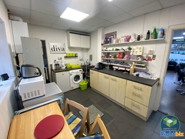 HAIR SALON: BURY: Photo 3