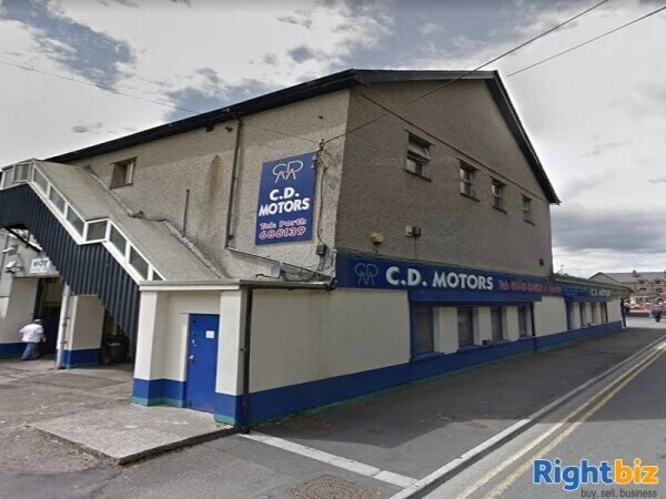 Well established car repairs & mot business for sale. Photo 3