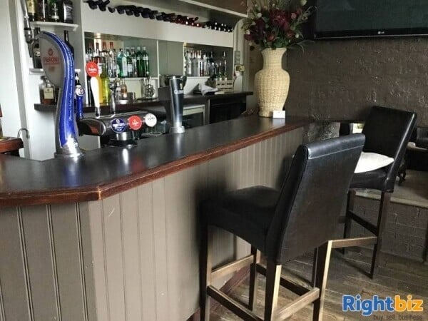 Well established fish restaurant for sale. Photo 3