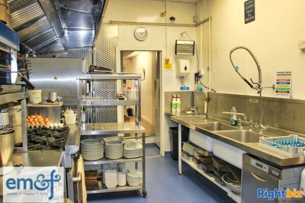 CAFE / TEA ROOM - WROXHAM, NORFOLK BROADS Photo 3