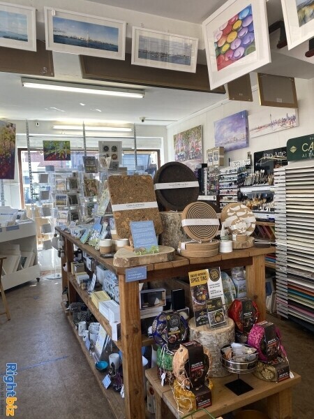 Gift Shop / Art Gallery for sale in Hampshire Photo 3