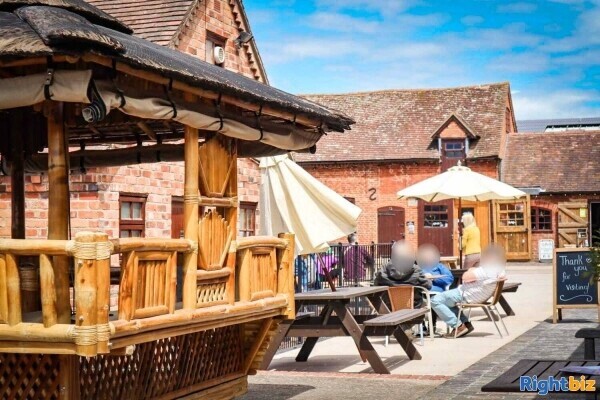 Leasehold Cafe & Coffee Shop Located In Wootton Wawen Photo 3