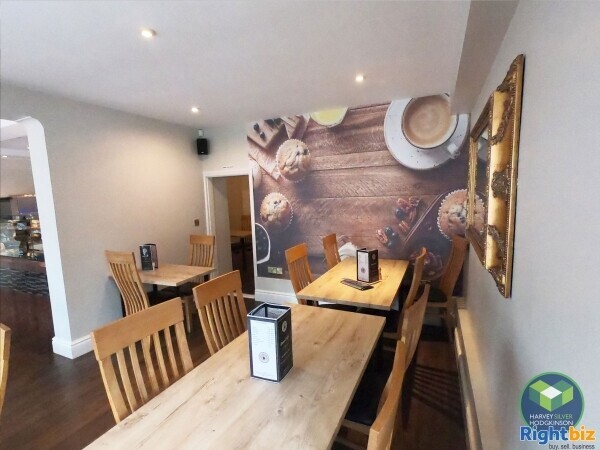 CAFE: PRESTBURY: Photo 3