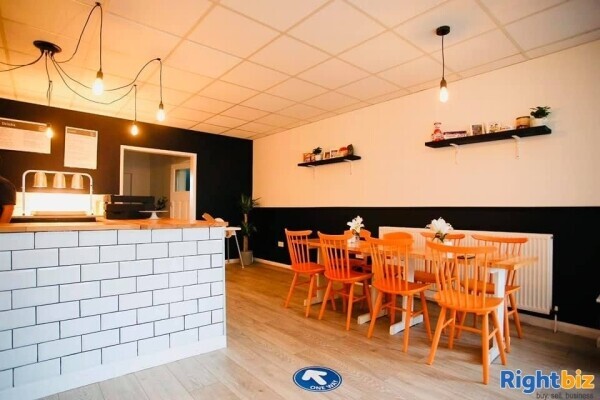 Cafe for sale in Nottingham Photo 3