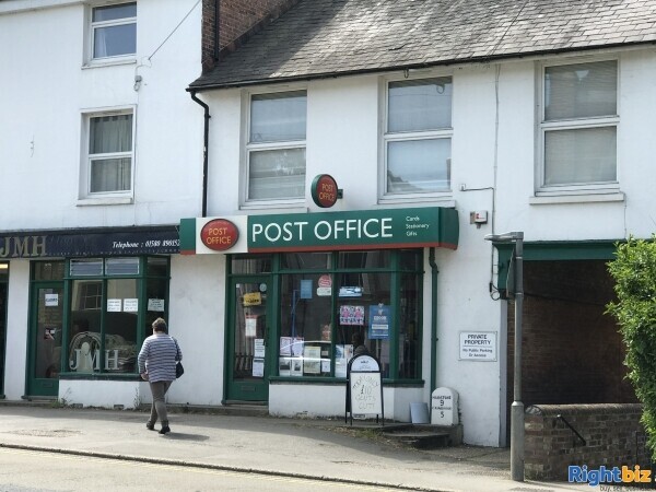 Post Office/Retail with Modern 2 Bedroom Flat Photo 3