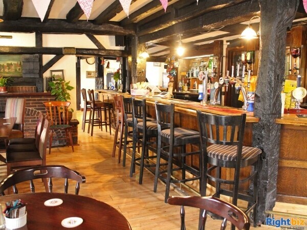 ESSEX - RESIDENTIAL CHELMSFORD PUB Photo 3